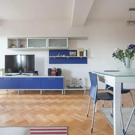 Apartment Red *
